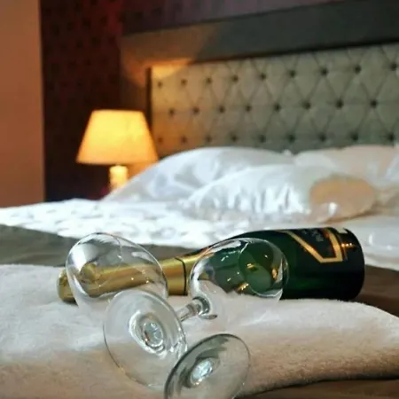 Luka מוטל Naselje Starosjedilaca